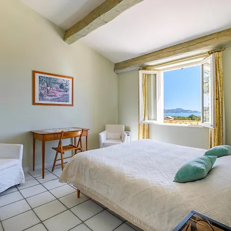 Pet Friendly In Prázdninový dům Saint Aygulf