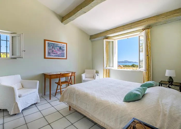 Pet Friendly In Prázdninový dům Saint Aygulf
