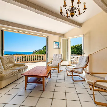 Pet Friendly In Saint Aygulf